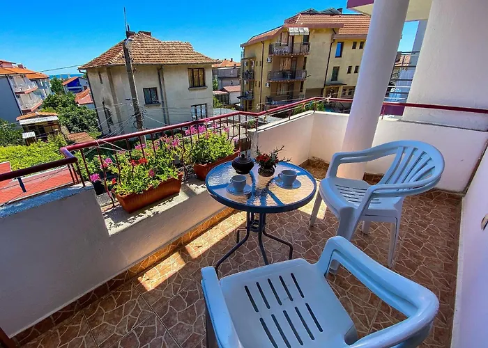 Apartments Yana